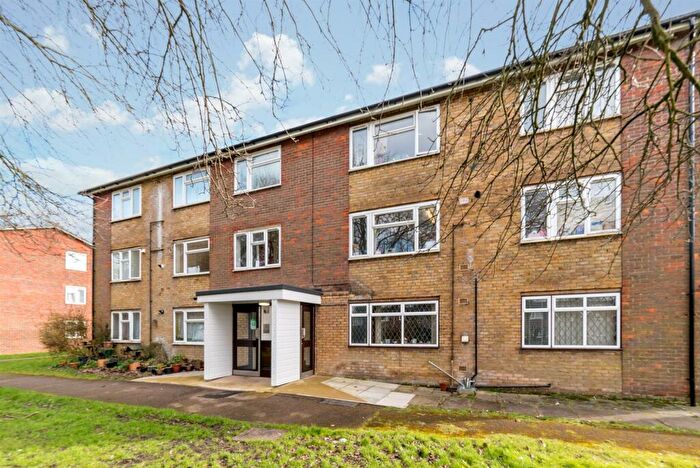 2 Bedroom Flat To Rent In Dellcut Road, Hemel Hempstead, HP2