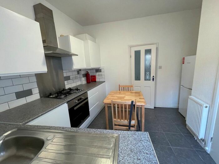 Studio To Rent In Lordship Lane, London, N22