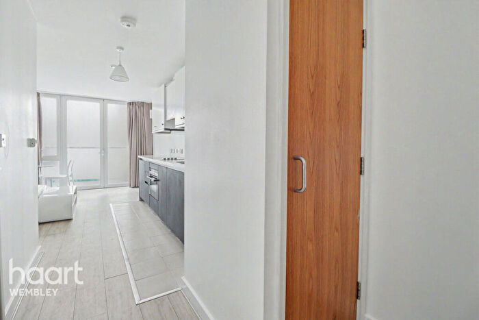 1 Bedroom Apartment For Sale In Empire Way, Wembley, HA9