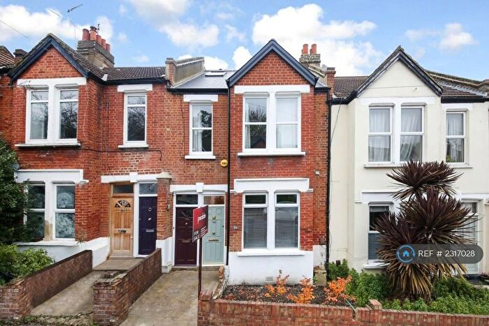 1 Bedroom Maisonette To Rent In Durban Road, London, SE27