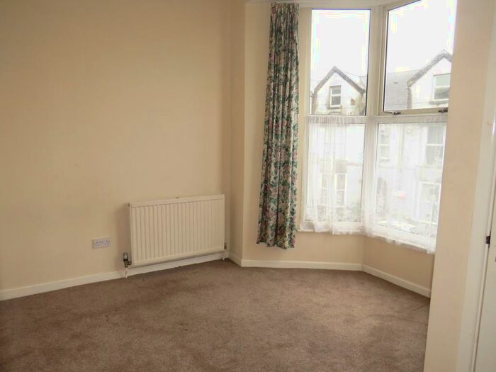 2 Bedroom Flat To Rent In Headland Park, Plymouth, PL4