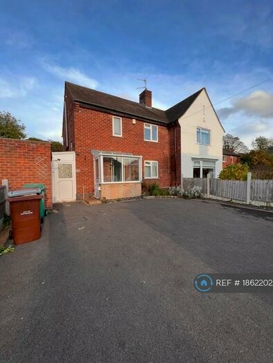 3 Bedroom Semi-Detached House To Rent In Whitemoss Close, Nottingham, NG8