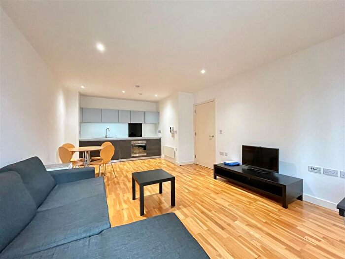 1 Bedroom Flat For Sale In The Hub, Piccadilly Place, Manchester, M1