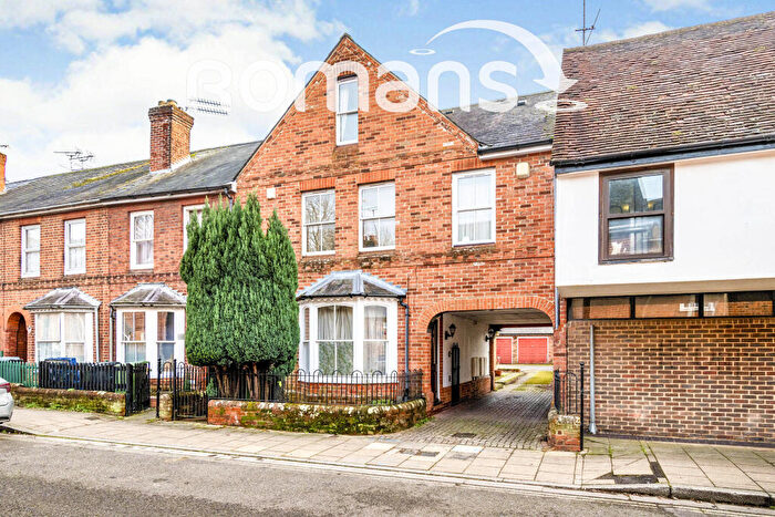 2 Bedroom Apartment To Rent In Middle Brook Street, Winchester, SO23