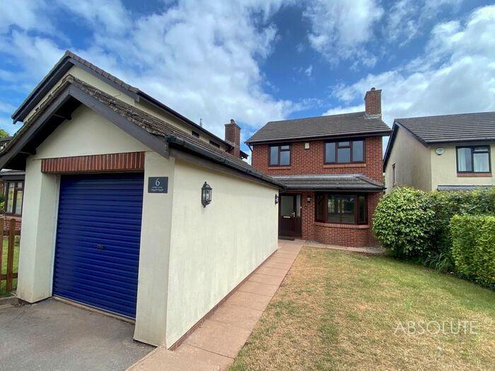 3 Bedroom Detached House To Rent In Shire Close, Paignton, TQ4