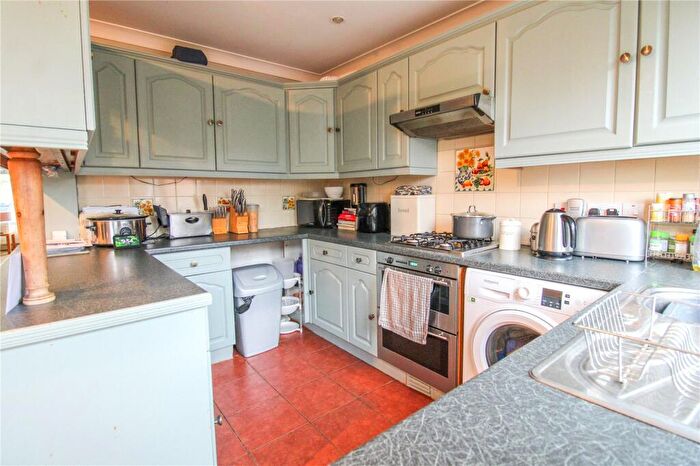 3 Bedroom Terraced House For Sale In Bredon Road, Croydon, CR0