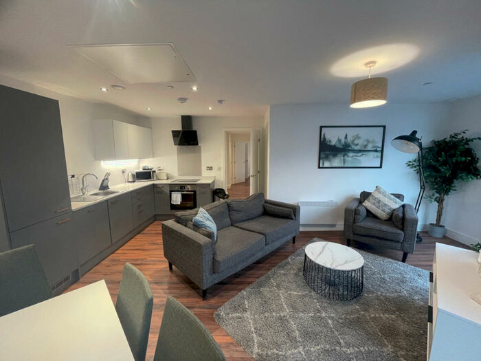 3 Bedroom Apartment To Rent In Chatham Street, Sheffield, South Yorkshire, S3