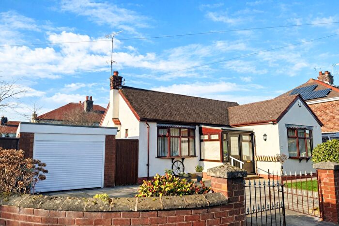 2 Bedroom Bungalow For Sale In Hillam Road, Wallasey, CH45