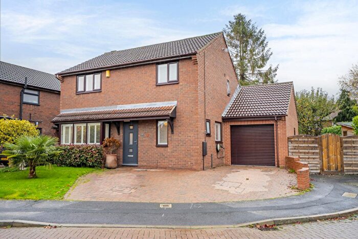 4 Bedroom Detached House For Sale In Deans Close, Bishopthorpe, York, YO23