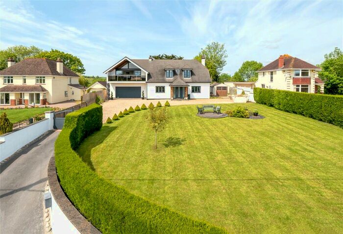 4 Bedroom Detached House For Sale In Longdown, Devon, EX6