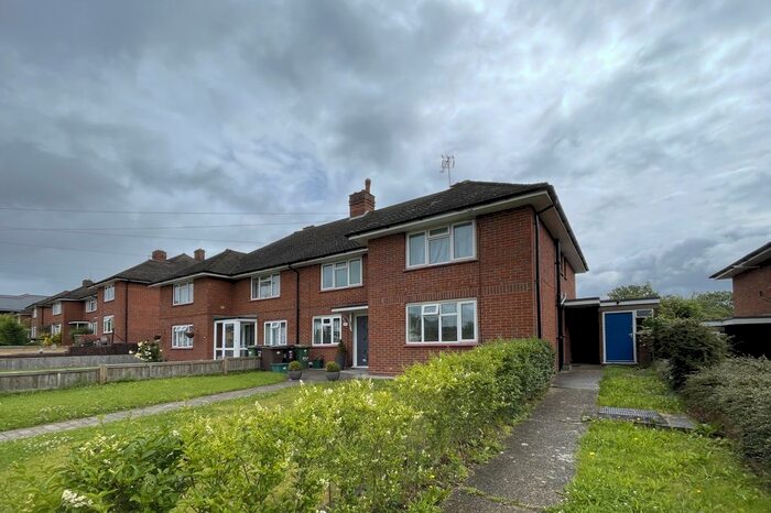 2 Bedroom Maisonette To Rent In Kingston Road, Ewell, KT17