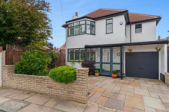4 Bedroom Detached House For Sale In Tudor Road, Crosby, L23