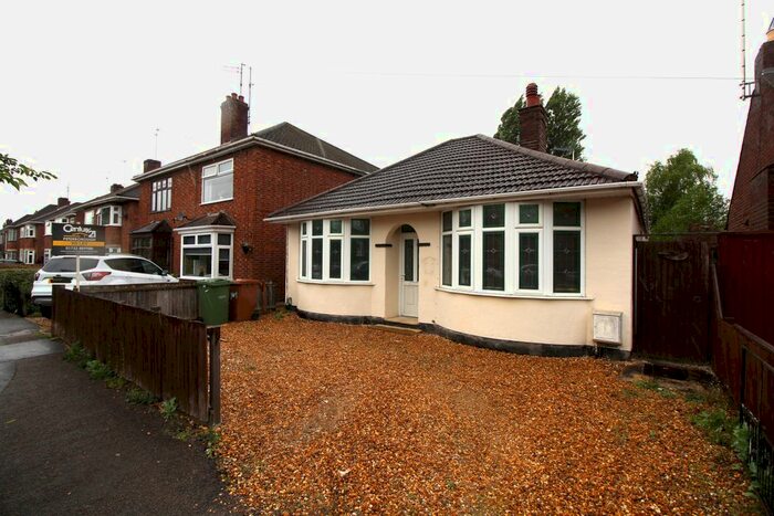 2 Bedroom Detached Bungalow To Rent In Gloucester Road, Fletton, Peterborough, PE2