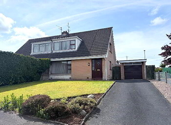 3 Bedroom Semi-Detached House For Sale In Ashgrove Avenue, Banbridge, BT32
