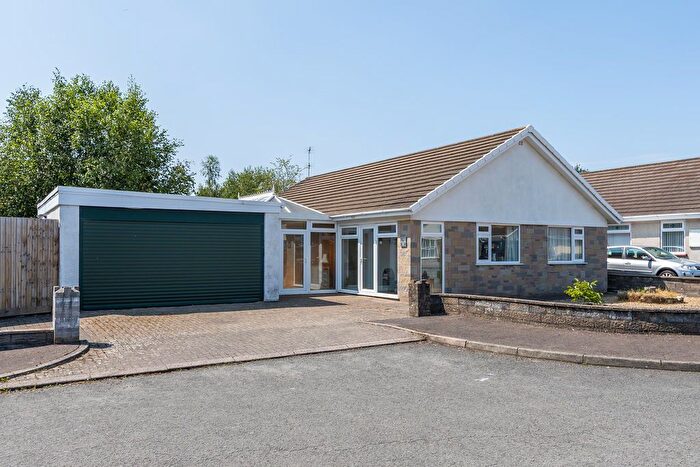 2 Bedroom Detached Bungalow For Sale In Carys Close, Penarth, CF64