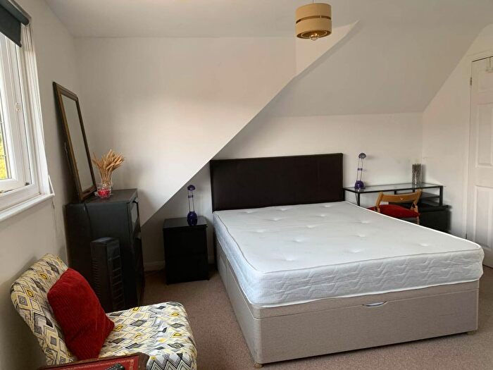 1 Bedroom Studio To Rent In Barnehurst Rd, Bexleyheath, DA7