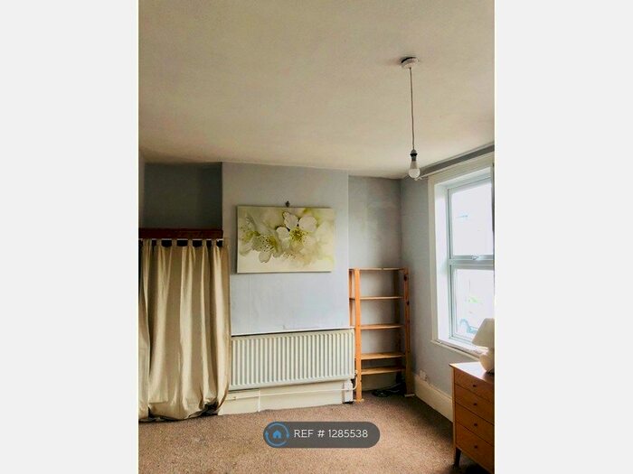 1 Bedroom End Of Terrace House To Rent In Wellington Street, Gravesend DA12