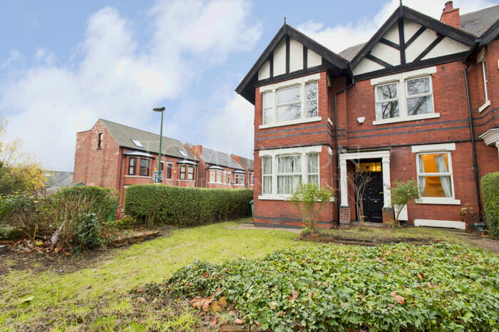 7 Bedroom Semi Detached House To Rent In Derby Road, Lenton, Nottingham, NG7