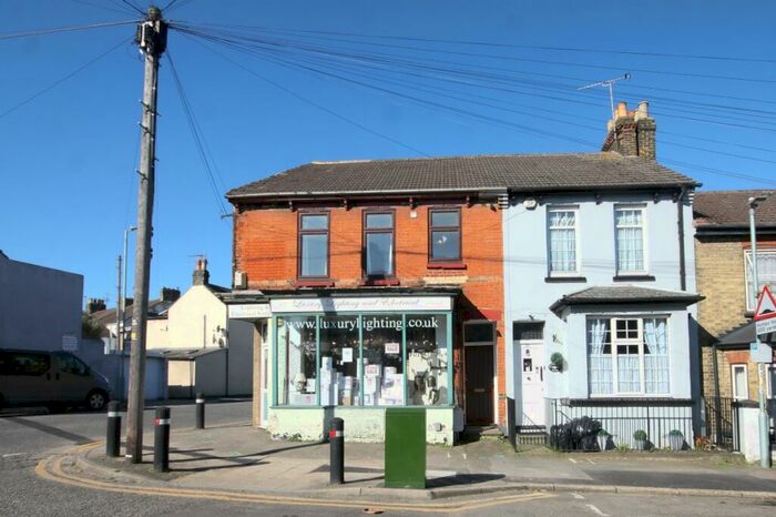 1 Bedroom House To Rent In Shakespeare Road, Gillingham, ME7