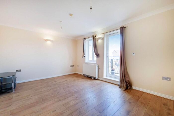1 Bedroom Flat To Rent In Monarch Drive, Beckton, London, E16