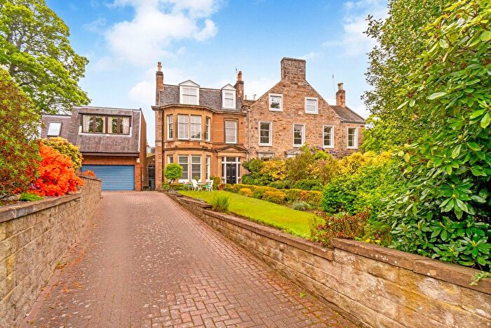 2 Bedroom Flat For Sale In Murrayfield Avenue, Edinburgh, EH12