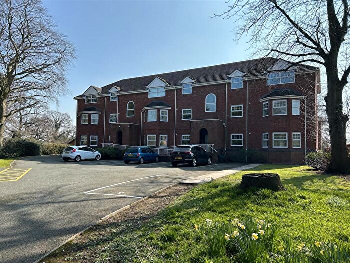 2 Bedroom Apartment For Sale In Kingsmills Road, Wrexham, LL13