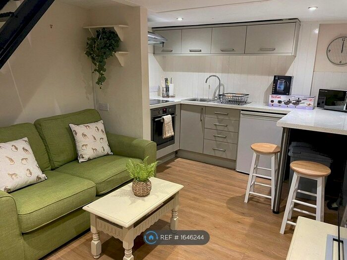 1 Bedroom Semi-Detached House To Rent In King Street, Norwich, NR1