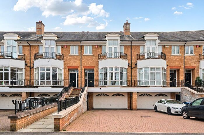 5 Bedroom Detached House For Sale In St. Davids Drive, Egham, TW20