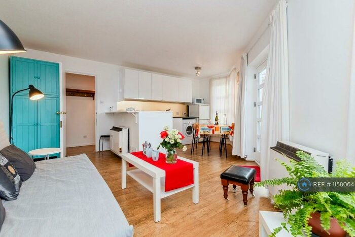 1 Bedroom Flat To Rent In James House, London, SE16