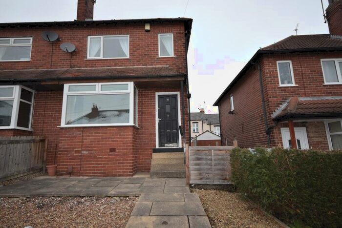 2 Bedroom End Of Terrace House To Rent In Springfield Walk, Horsforth, LS18