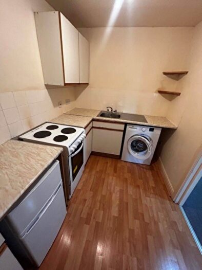 2 Bedroom Flat To Rent In High Lane, Chorlton, M21
