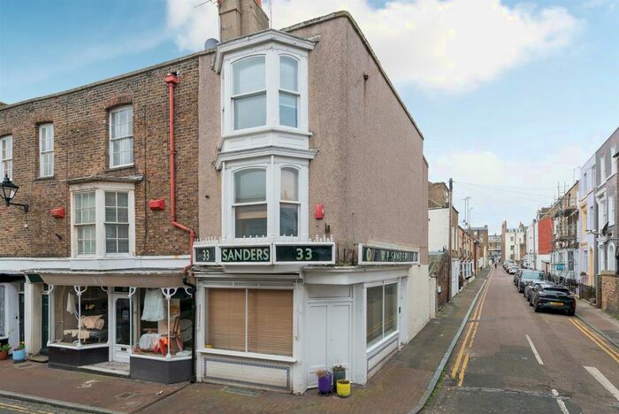 2 Bedroom Flat To Rent In Addington Street, Ramsgate, CT11
