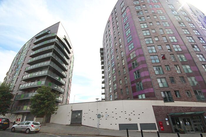 1 Bedroom Flat To Rent In Cross Green Lane, City Centre, Leeds, LS9