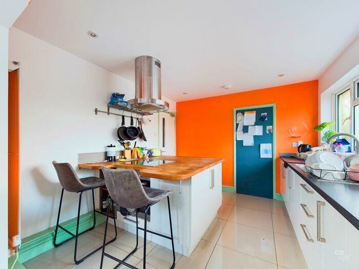 5 Bedroom Detached House To Rent In Plymouth Avenue, Brighton, BN2