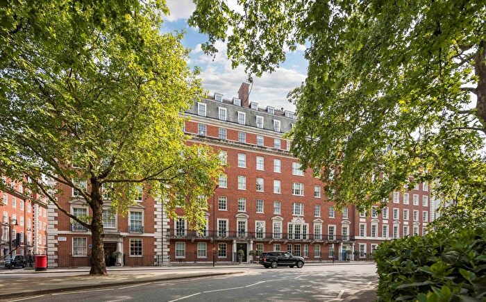 5 Bedroom Flat For Sale In Grosvenor Square, London, W1K