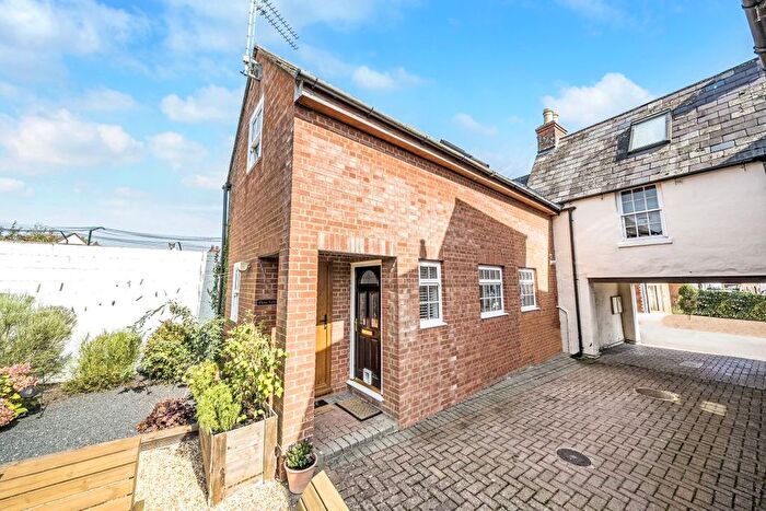 1 Bedroom Maisonette For Sale In Lechlade Road, Faringdon, SN7