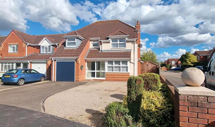 4 Bedroom House For Sale In Mark Antony Drive Warwick Gates, Warwick, CV34
