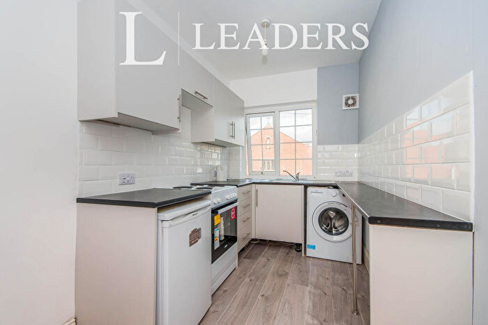 1 Bedroom Flat To Rent In Grosvenor Road, PE25