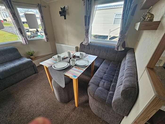 2 Bedroom Mobile/park Home For Sale In Stanford Bishop, Worcester, WR6