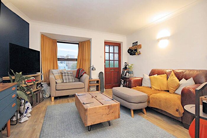 2 Bedroom End Of Terrace House For Sale In Styles Court, Wood Street, Aylesbury, HP18