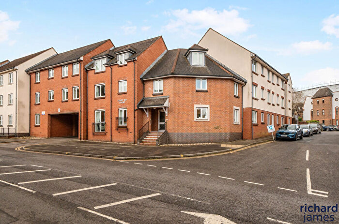 1 Bedroom Apartment For Sale In Goddard Court, Cricklade Street, Swindon, SN1