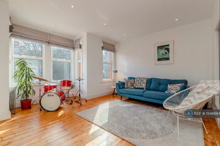 3 Bedroom Flat To Rent In Dunstans Road, London, SE22