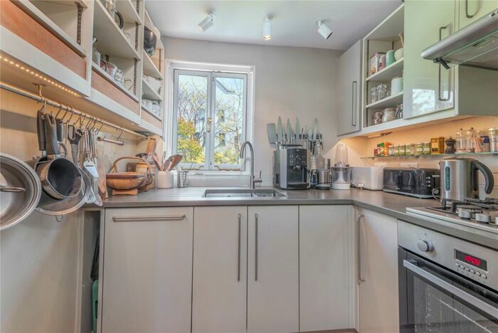 1 Bedroom Flat To Rent In St Pauls Crescent, Camden, NW1