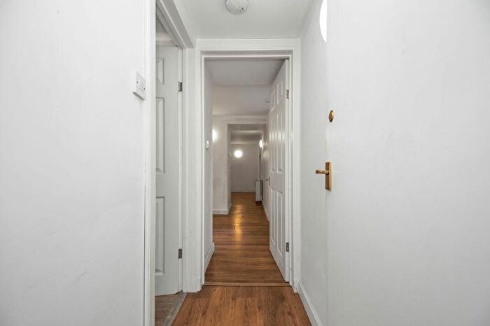 1 Bedroom Flat To Rent In C Flat, Howe Street, Edinburgh, EH3