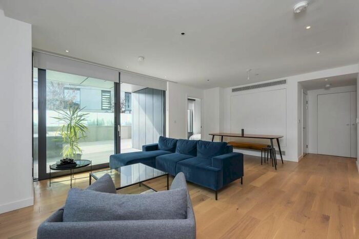 2 Bedroom Flat To Rent In The Makers, London, N1