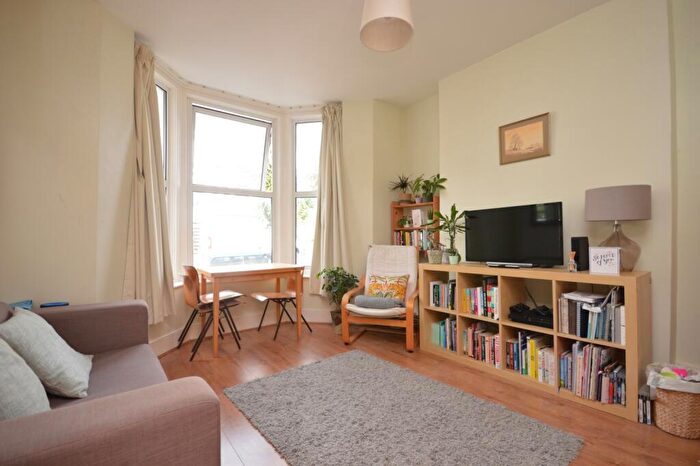 1 Bedroom Flat To Rent In Pendrell Road Brockley, SE4