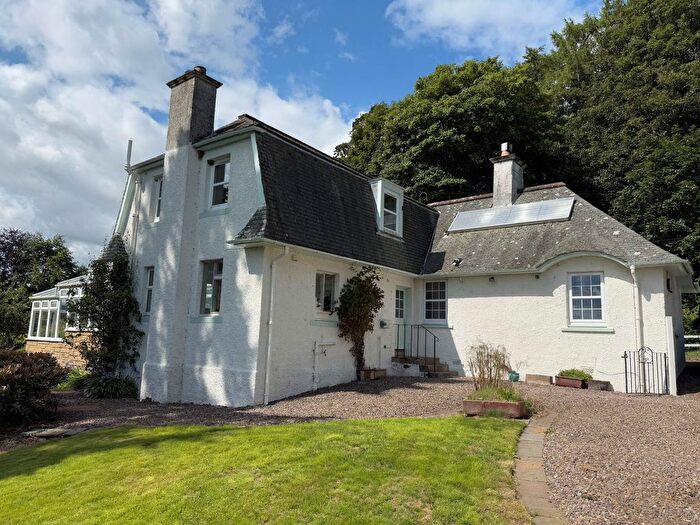 4 Bedroom Detached House To Rent In West Lodge, Glendoick House, Glencarse., PH2