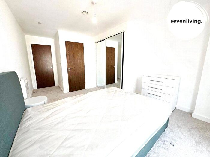 2 Bedroom Apartment To Rent In The Grand Exchange, Market Street, Bracknell, Berkshire, RG12