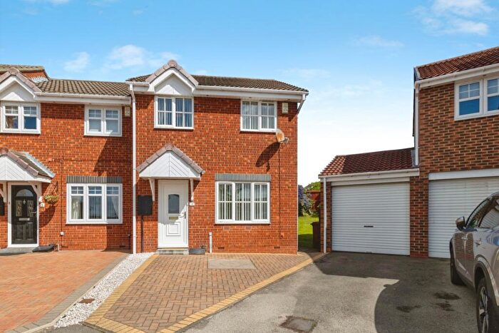 3 Bedroom Semi-Detached House For Sale In Burnham Close, Shiney Row, Houghton Le Spring, Tyne And Wear, DH4