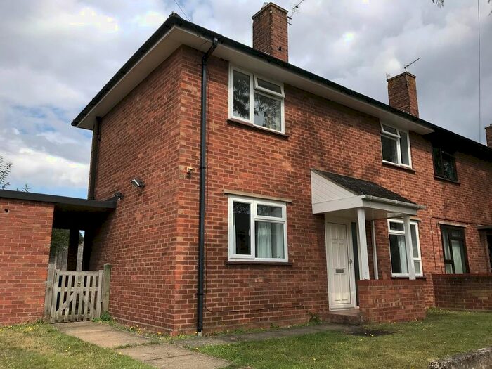 4 Bedroom Semi-Detached House To Rent In Crummock Road, Norwich, NR5